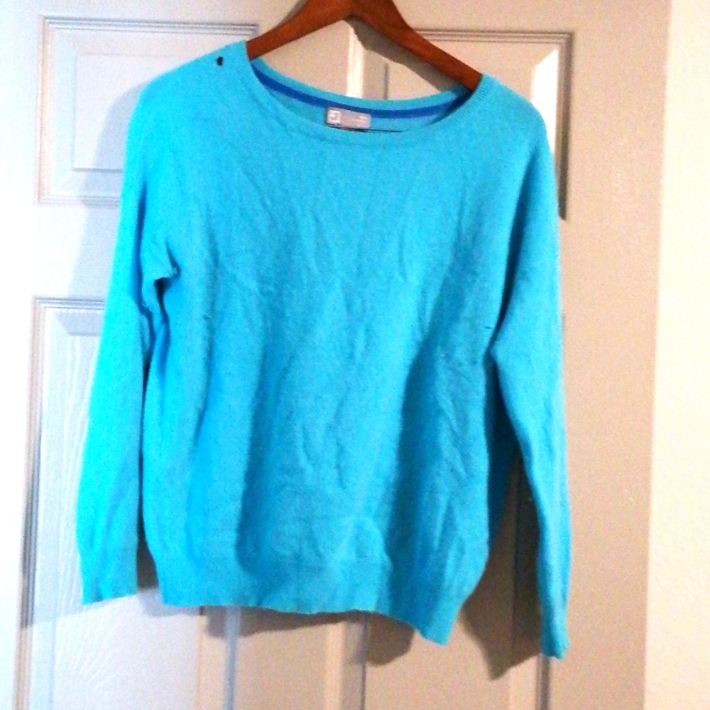 Cashmere sweater